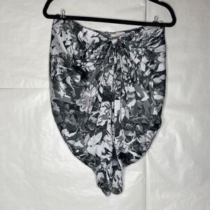 H&M Gray Floral Asymmetrical Draped Skirt
